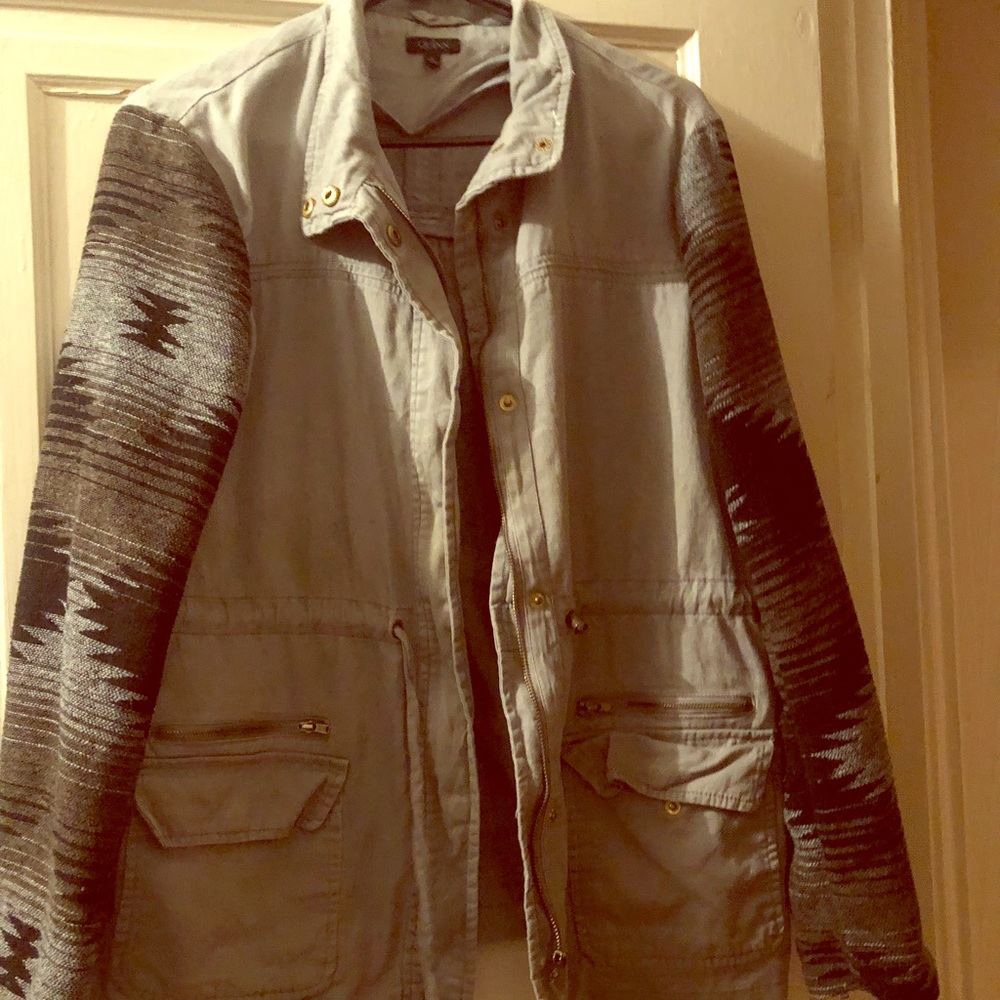Grey Patterned Jacket - image 1